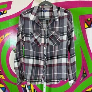 Northcrest, Plaid Button-Up Shirt. Size Medium. Excellent condition!